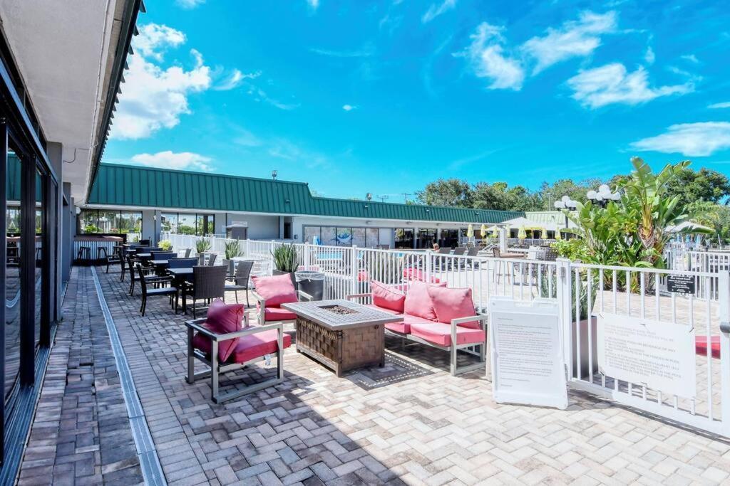 Waterfront, Pool, Tiki Bar & Grill, Gym, Location! Apartment Sarasota Luaran gambar