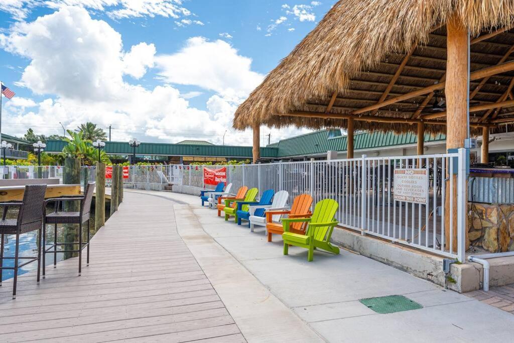 Waterfront, Pool, Tiki Bar & Grill, Gym, Location! Apartment Sarasota Luaran gambar