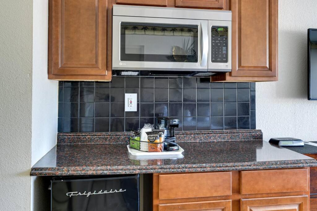 Waterfront, Pool, Tiki Bar & Grill, Gym, Location! Apartment Sarasota Luaran gambar