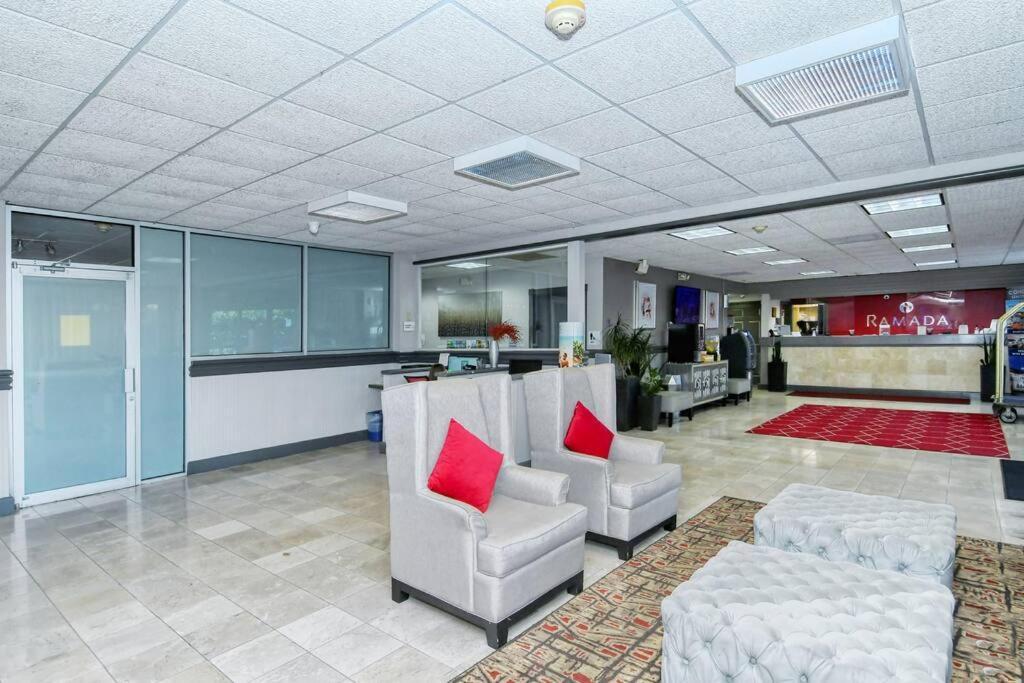 Waterfront, Pool, Tiki Bar & Grill, Gym, Location! Apartment Sarasota Luaran gambar