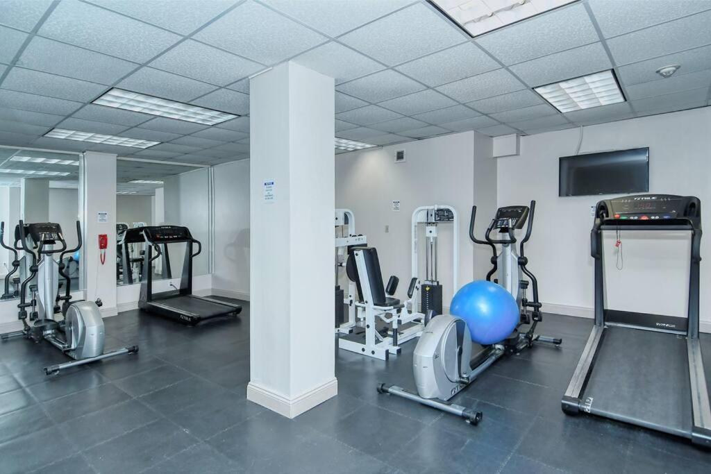 Waterfront, Pool, Tiki Bar & Grill, Gym, Location! Apartment Sarasota Luaran gambar