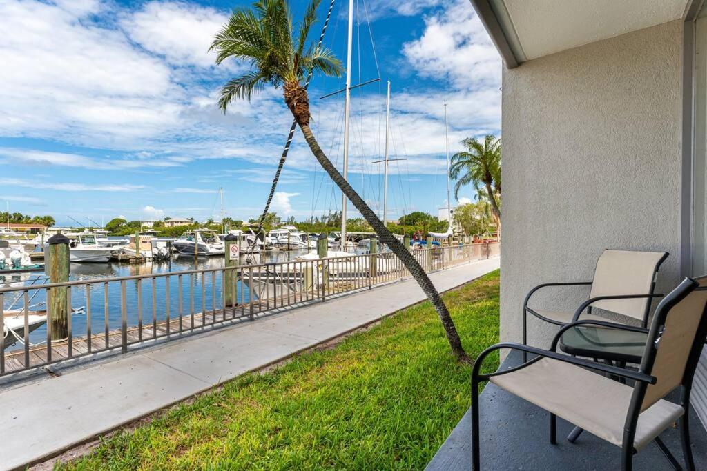 Waterfront, Pool, Tiki Bar & Grill, Gym, Location! Apartment Sarasota Luaran gambar
